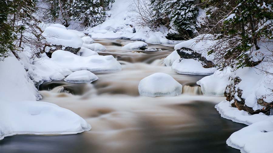 M75 system with polarizer and ND32000. 120 seconds at f5. ISO 400. Fujifilm X-H1 and XF18-55mm.