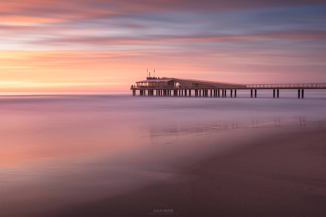 Taken in Lido di Camaiore, Italy With NiSi V6 holder, Landscape polarizer, IR ND 64, Medium GND 8