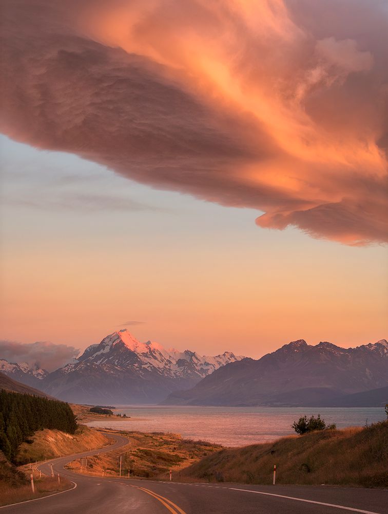 Peters Lookout Taken in Mackenzie District, New Zealand With NiSi V5 holder, Soft GND (3 Stops)